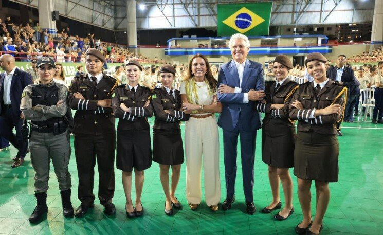 Bolsa Uniforme 2026: Caiado anuncia investimento de R$ 75 milhões para alunos de Colégios Militares em Goiás