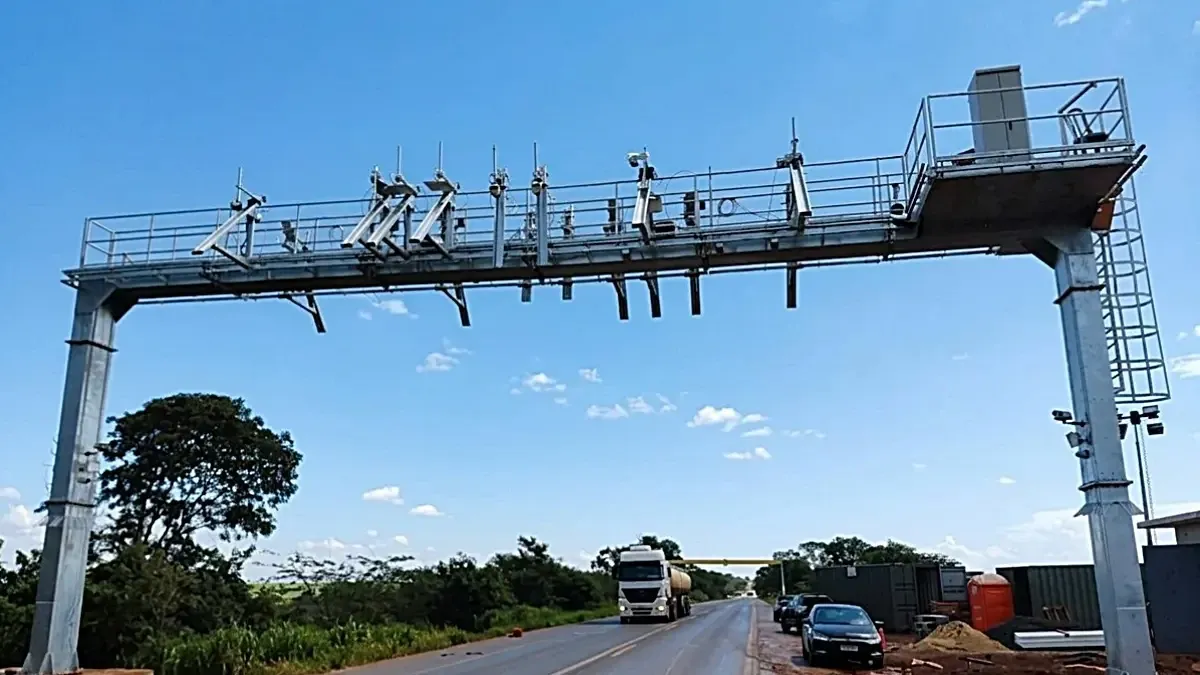 Free Flow: pedágio eletrônico nas BR-060 e BR-452 é adiado para maio em Goiás