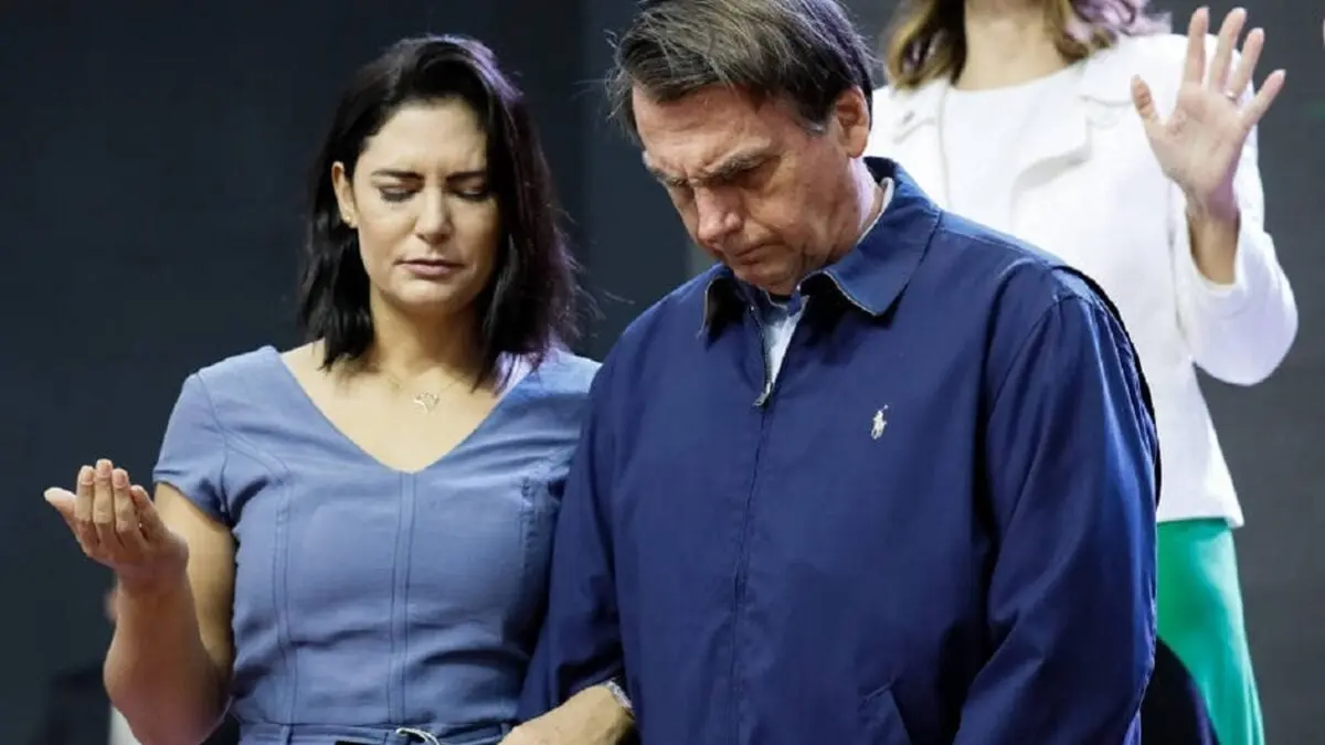 Michelle Bolsonaro busca novo encontro com Alexandre de Moraes para pedir prisão domiciliar